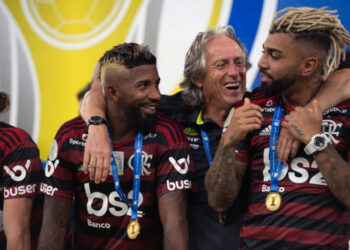 Técnico português se declara a Jorge Jesus e afirma: ‘O Flamengo não tem o melhor elenco do Brasil’