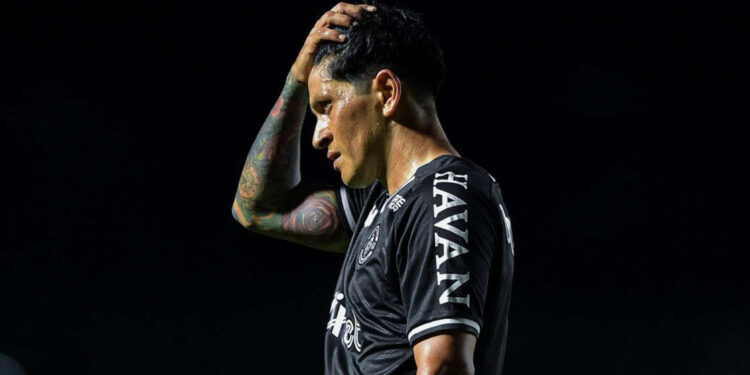 Germán Cano perde pênalti e Vasco pode amargar mais um ano na Série B