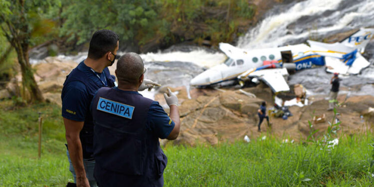 Quem eram as 4 vítimas que acompanhavam Marília Mendonça em avião