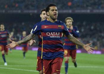 Daniel Alves tem reunião com o Barcelona para negociar retorno