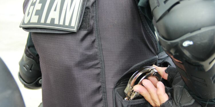 Polícia Militar apreende drogas e arma de fogo em Itabaiana