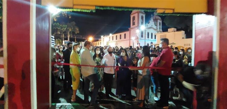 Estância abre oficialmente a Cidade Cenográfica Natalina