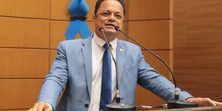 Capitão Samuel celebra convênio com Batalhão da Restauração e rebate críticas