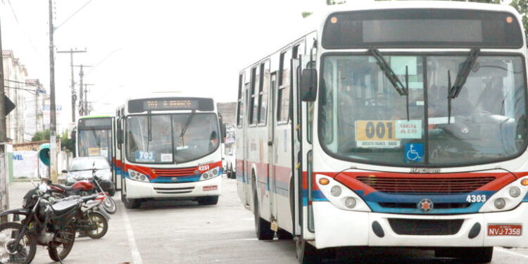 Viações Modelo e Progresso demitem 242 trabalhadores