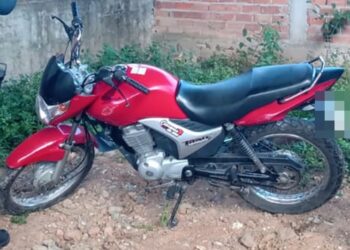 Polícia Militar recupera motocicleta com restrição de roubo e furto no Agreste Sergipano