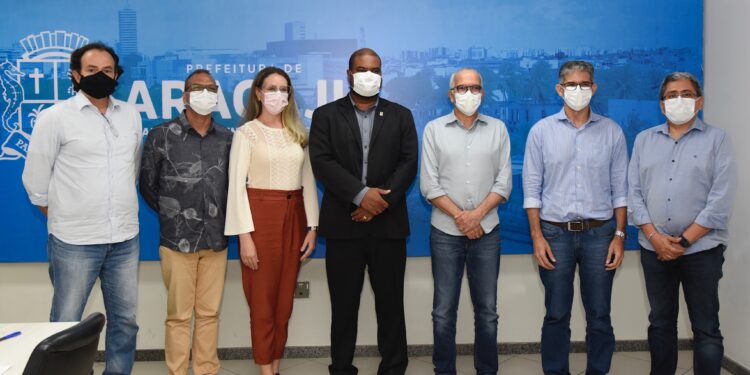 Prefeitura e UFS firmam parceria para núcleo de inovação