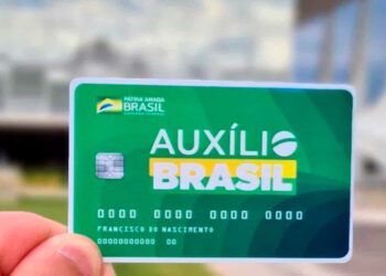 Caixa paga hoje Auxílio Brasil a cadastrados com NIS final 4