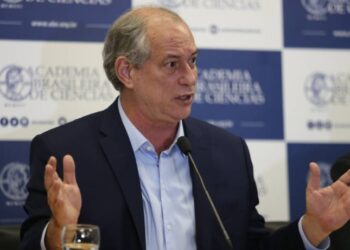 Dissidentes do PDT pretendem contrariar Ciro e manter voto a favor da PEC dos Precatórios