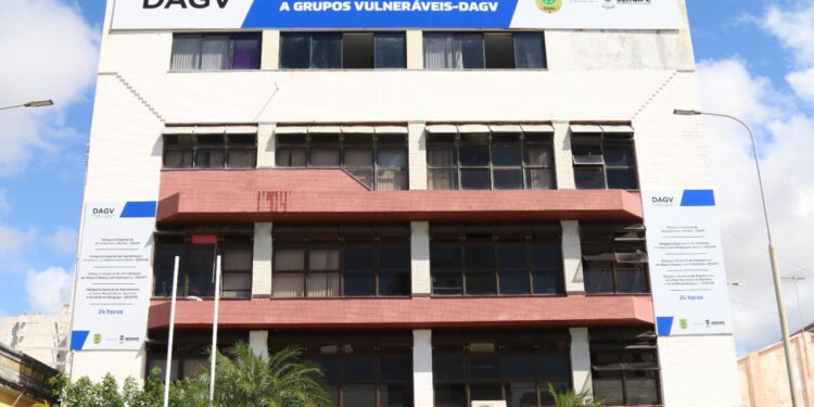 Deacav prende suspeito de crimes sexuais contra crianças e adolescentes