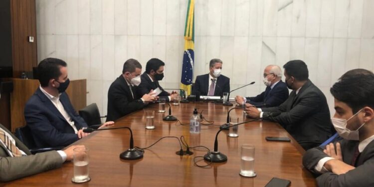 Prefeito Edvaldo defende socorro ao transporte público e aprovação da PEC 13 em Brasília