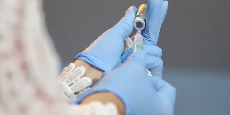 Aracaju suspende vacinação contra covid entre os dias 13 e 15 e retoma no dia 16