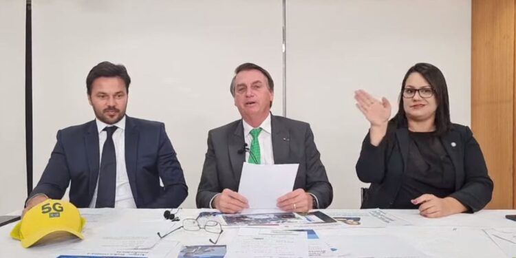 Arrecadação de leilão do 5G deve ultrapassar R$ 50 bi, diz ministro