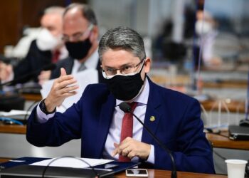 Alessandro Vieira tenta apoio do Cidadania à candidatura de ex-juiz Sérgio Moro a presidente