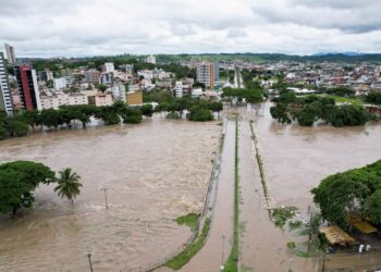 Defesa Civil registra 20 mortos e 31 mil desabrigados por chuvas na BA