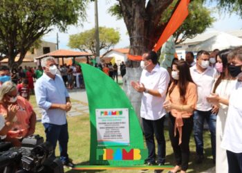 Prefeito Guilherme inaugura a Praça dos Pescadores e a reforma do prédio da prefeitura “Sede Conselheiro Reinaldo Moura”
