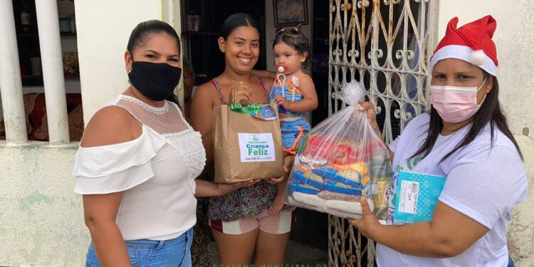Prefeitura de Pirambu faz entrega de Kits para crianças assistidas pelo “Programa Criança Feliz”
