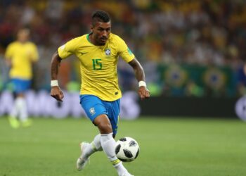 Oito anos depois, Paulinho está de volta e reforça o Corinthians