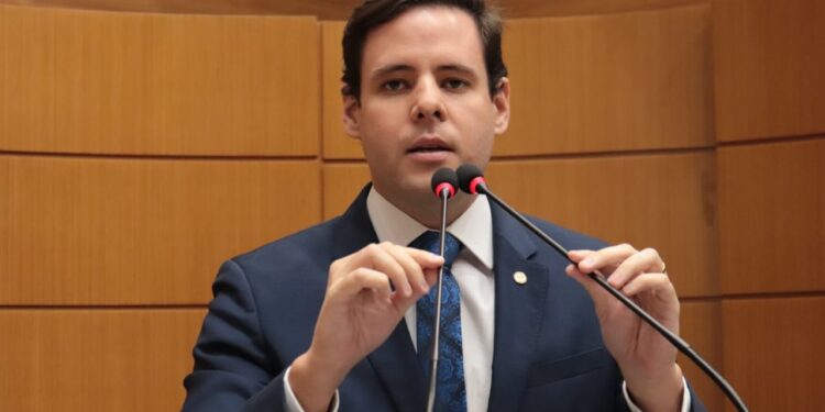 Rodrigo Valadares volta a falar de Abuso em cobrança de Taxa de Esgoto da Deso