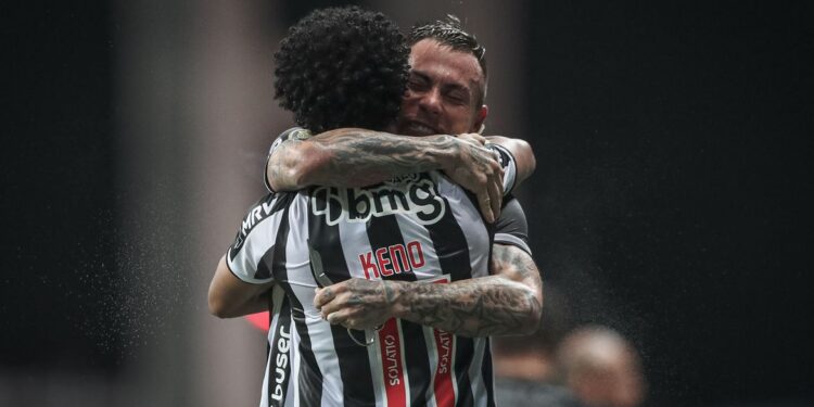 Atlético-MG vence Bahia e volta a ser campeão brasileiro após 50 anos