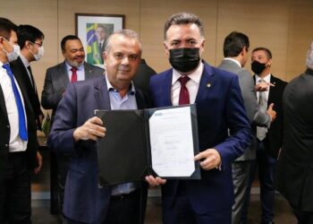 Ministro Rogério Marinho assina ordem para a licitação do primeiro trecho do Canal do Xingó