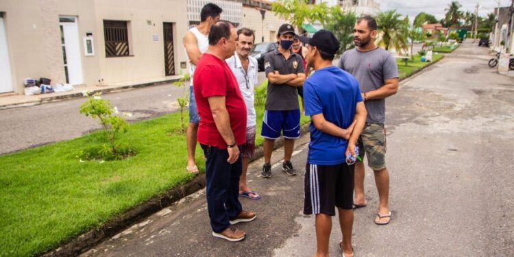 Prefeito Cristiano Viana visita locais afetados pelas chuvas na cidade de Simão Dias