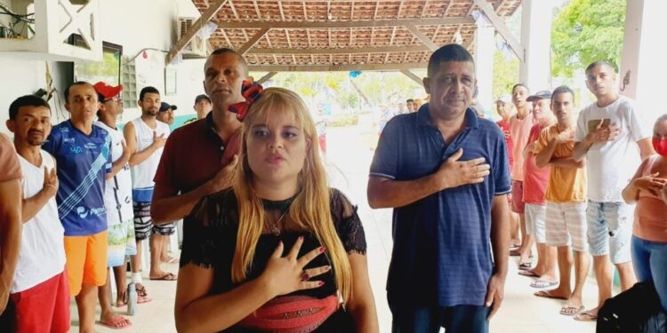 Batalhão da Restauracão entrega mais três residentes curados das drogas para as suas famílias