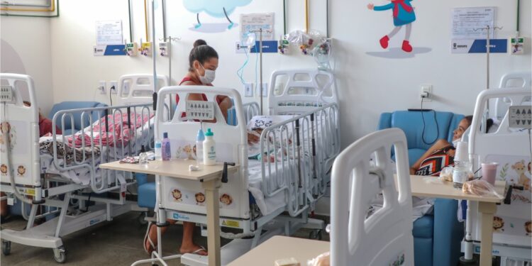 Hospital da Criança recebe reconhecimento de mães que estão com crianças em internamento
