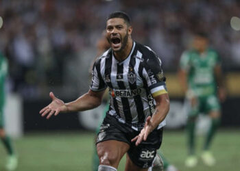 Hulk é eleito melhor jogador do Brasileirão pelo prêmio Bola de Prata