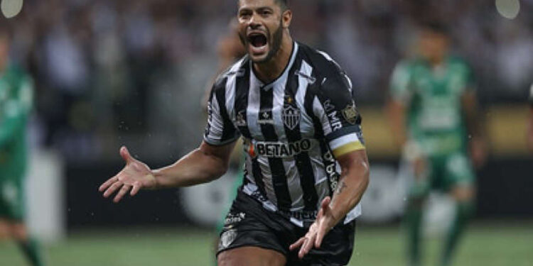 Hulk é eleito melhor jogador do Brasileirão pelo prêmio Bola de Prata