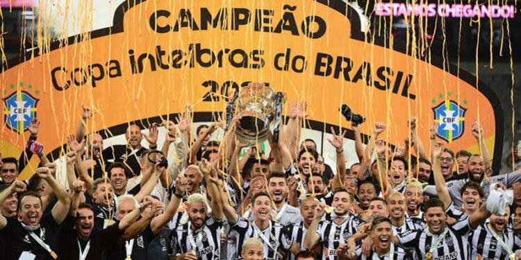 Soberano, Atlético-MG fecha temporada quase perfeita com três títulos e tem desafio de manter ‘fome’