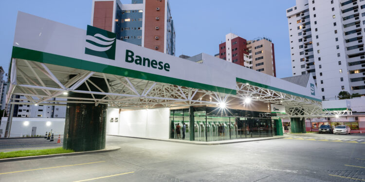 Banese terá horário de atendimento ao público reduzido em 24 de dezembro