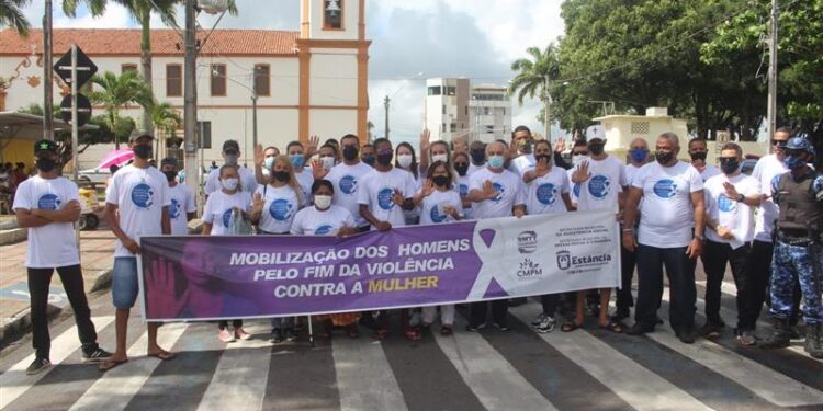 Estância se une para conscientizar os homens pelo fim da violência contra a mulher