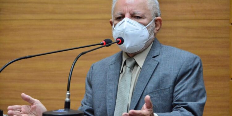Gualberto espera reajuste salarial maior para os que ganham menos