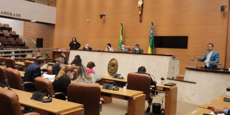 Orçamento para 2022 é aprovado em 2ª discussão