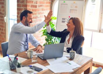 Especialista orienta sobre como transformar o trabalho temporário em definitivo