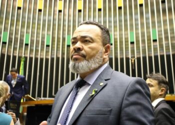Valdevan Noventa nega desistência e confirma pré-candidatura ao Senado
