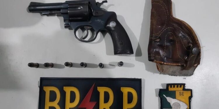 Batalhão de Radiopatrulha apreende arma de fogo em Aracaju