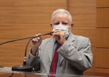 Deputado Gualberto comemora a queda da extrema-direita em países da Améria do Sul
