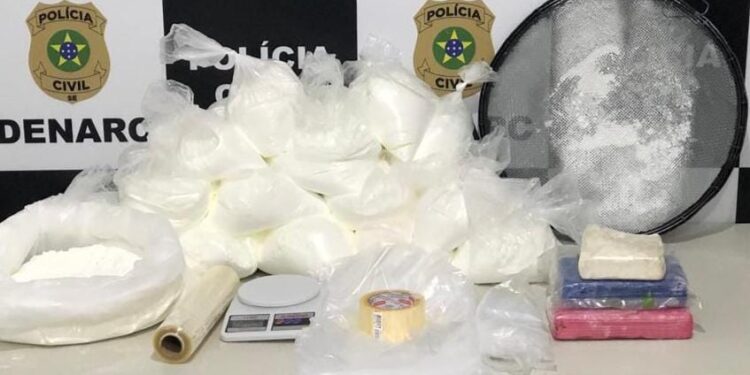 Denarc estoura novo laboratório de refino de cocaína e apreende 50 quilos da droga