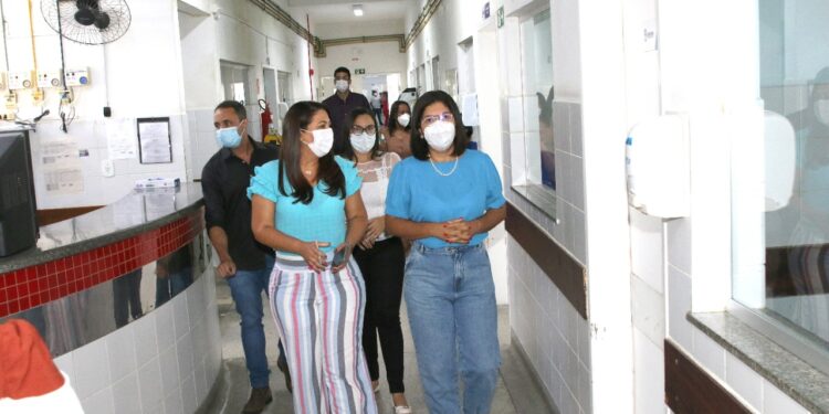 Secretária de Estado da Saúde visita Hospital Regional de Propriá para firmar ações de 2022
