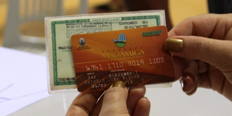 Governo antecipa pagamento da 1ª parcela do Mão Amiga Bacia Leiteira e 2ª parcela do Mão Amiga Laranja