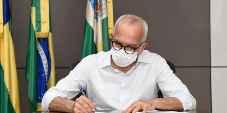 Prefeito sanciona lei que denomina nova avenida do 17 de Março de Deputado Reinaldo Moura