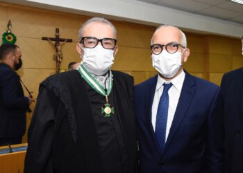 Prefeito Edvaldo acompanha posse da nova Mesa Diretora do TCE/SE