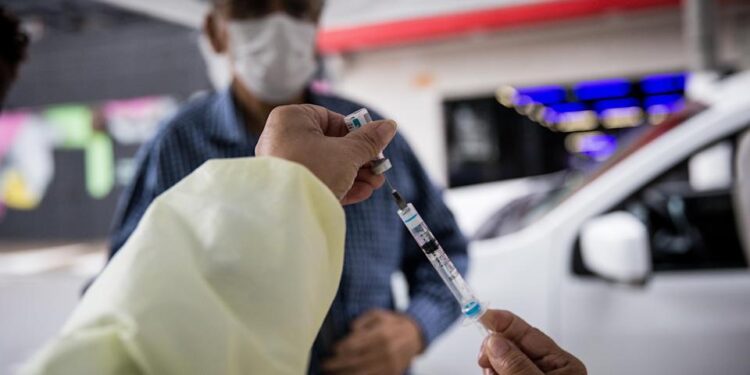 Apenas 9 capitais vacinaram mais de 70% da população contra Covid