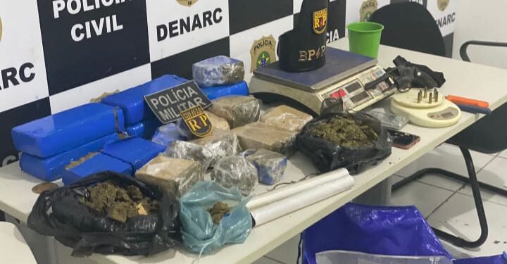 Ação conjunta apreende 12kg de maconha no Santa Maria