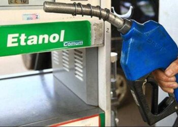 Preço da gasolina e do etanol registra baixa nos postos, e inicia dezembro a R$5,84 e R$ 6,91