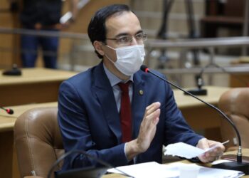Georgeo protocola emenda que garante compra de cestas básicas