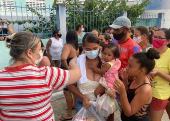 Governo de Itabaiana entrega mais de 600 cestas básicas para famílias de baixa renda