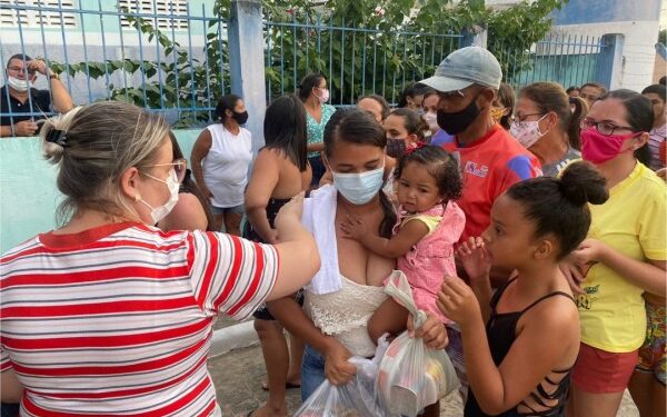 Governo de Itabaiana entrega mais de 600 cestas básicas para famílias de baixa renda