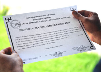 Candidatos aprovados no Encceja devem solicitar a certificação a partir do dia 14